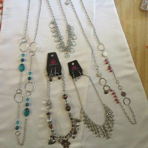 Group of 5 Paparazzi Necklace Sets (PJ100)